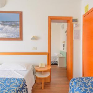 Angrenzendes Zimmer